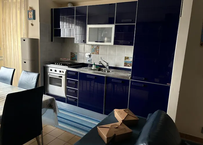 Grelly's House - In - 50 Meters From The Metro דירה *